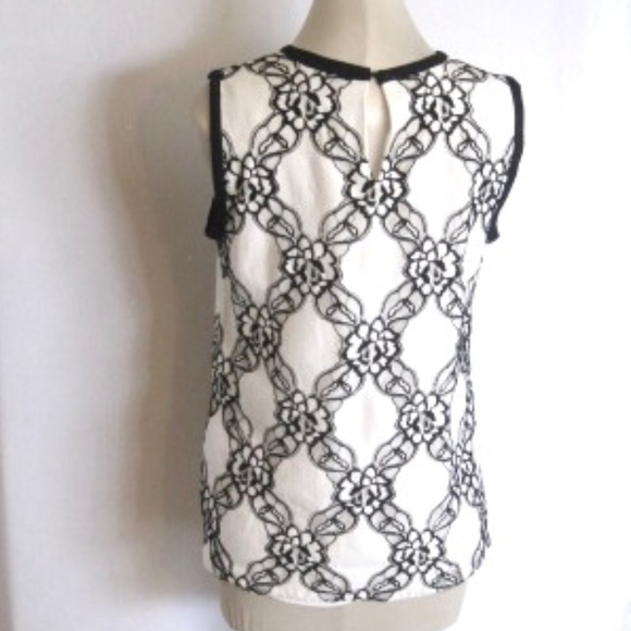 Karl Lagerfeld White/Black Lace Top - Picture 4 of 7